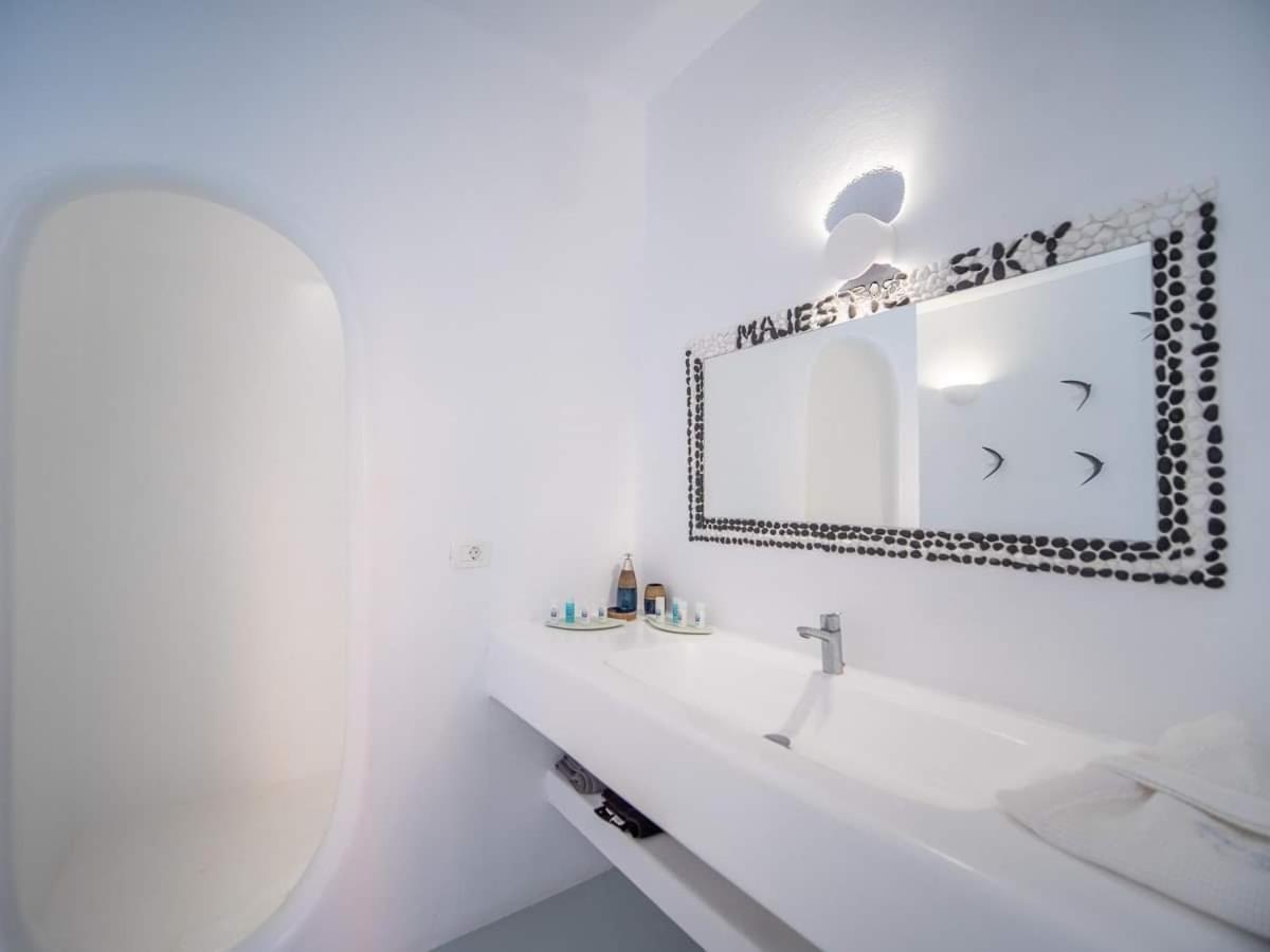 Majestic Sky Luxury Suites Megalokori Exterior foto